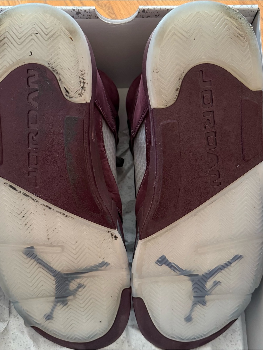Jordan Men’s Burgundy and Gray Suede Basketball Sneakers Sz 11 - Picture 4 of 4